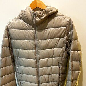 Uniqlo Ultra Light Down Puffer Men's Size S